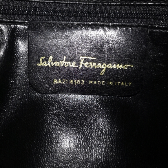 Vintage Small White Ferragamo Cross body - Picture 7 of 8